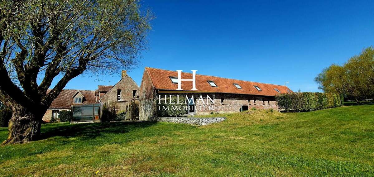 Maison à BUYSSCHEURE