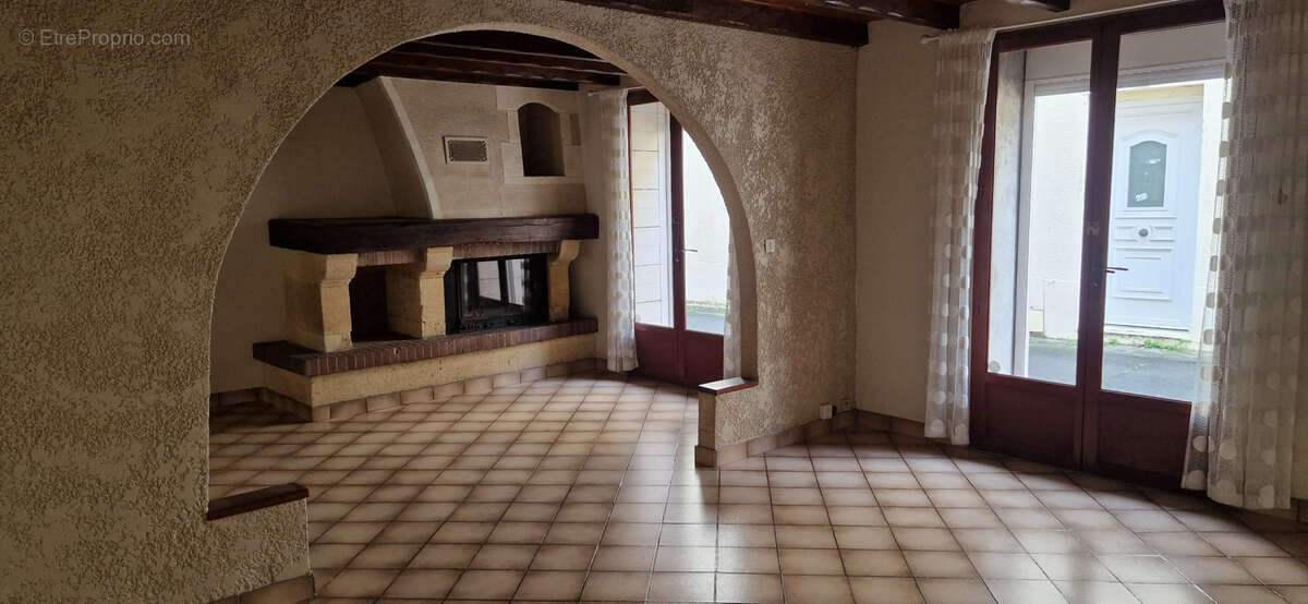 maison ancienne pierre 120 m2 trois chambres - photo 3