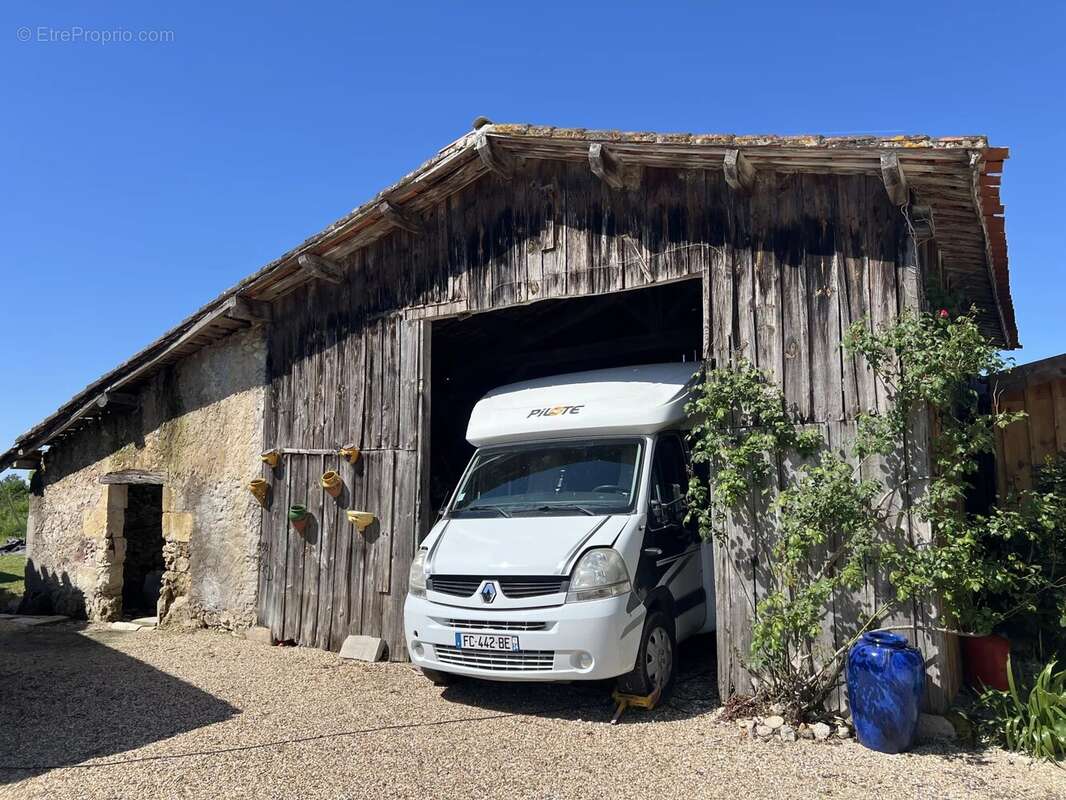 Maison à ECHOURGNAC