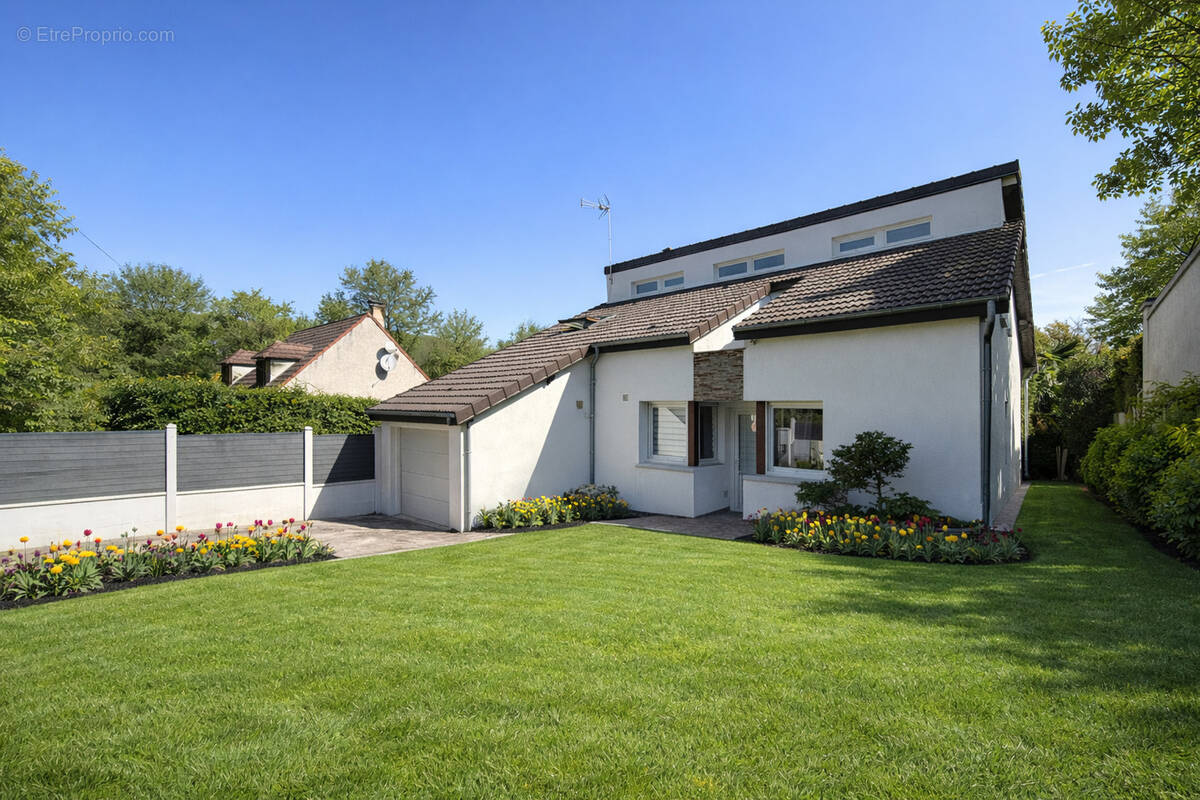 Maison - Maison à BRUNOY