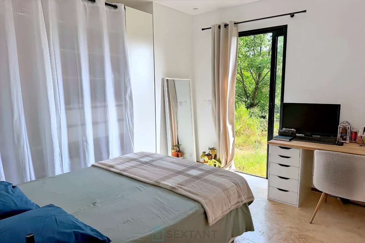 Villa contemporaine de 205m2 - photo 9