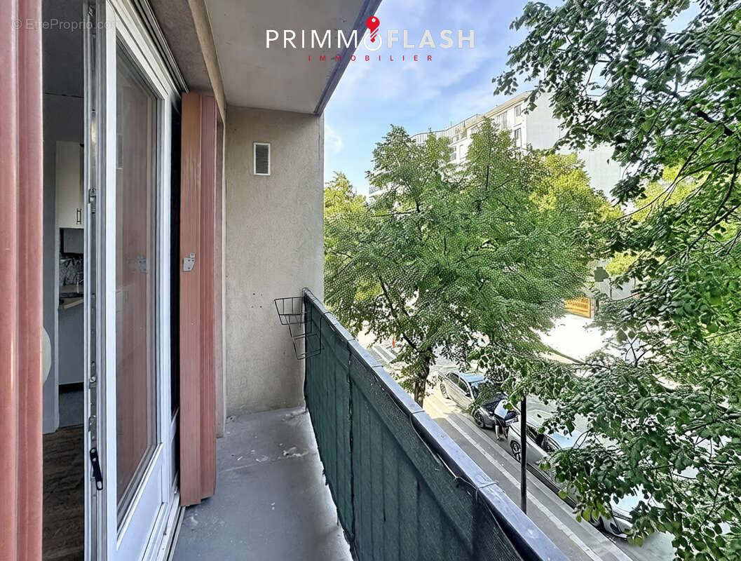 Appartement à AUBERVILLIERS