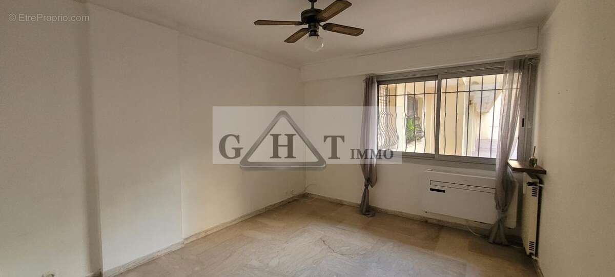 Commerce à LE CANNET