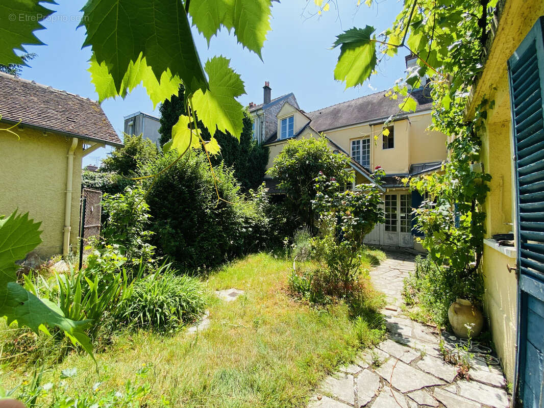 Maison à FONTAINEBLEAU