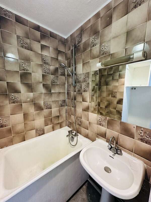 Appartement avec parking, 18 m2, centre ville de ROSNY s/bois - photo 7