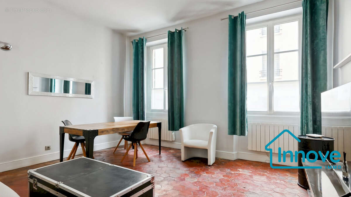 Appartement à VERSAILLES