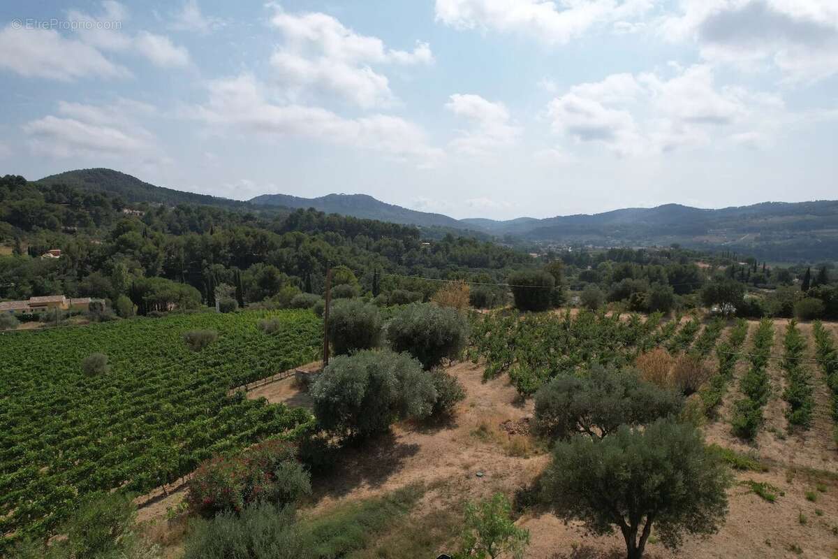 Maison à LE CASTELLET