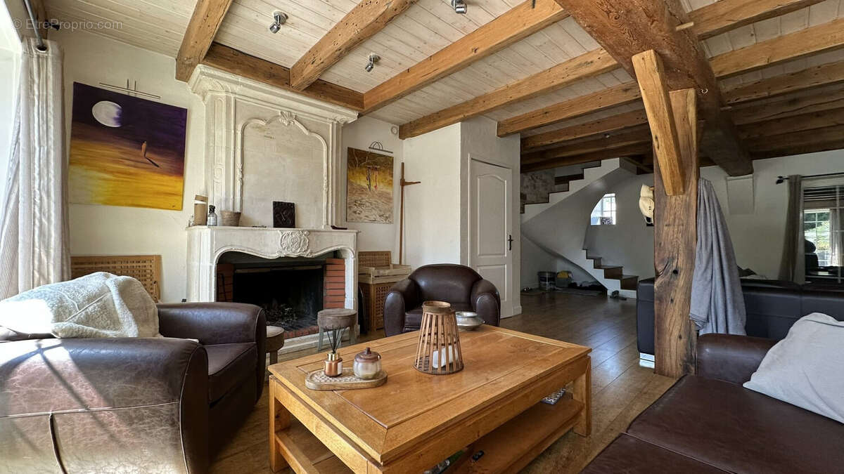 Maison 304 m² à Dompierre-Sur-Mer  - photo 8