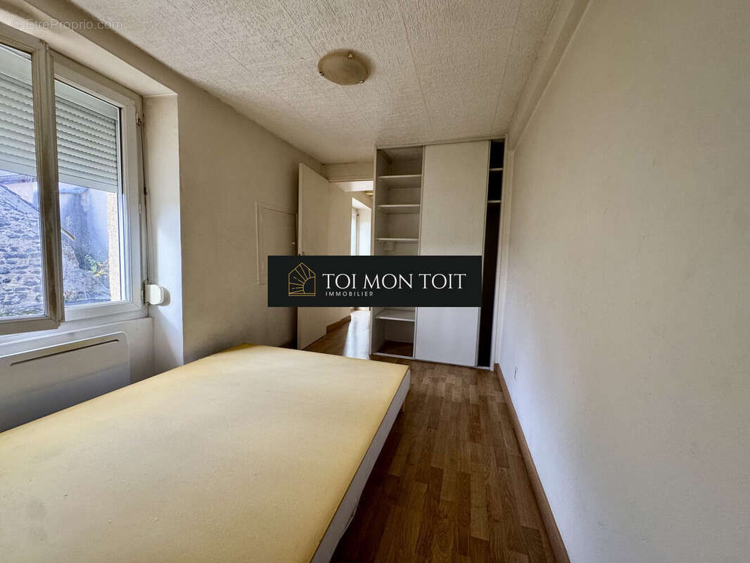 Appartement à LA CHAPELLE-EN-SERVAL