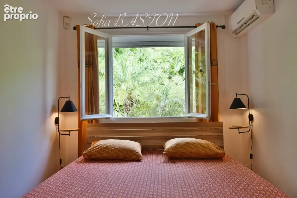 Superbe villa de 345 m² habitables avec piscine et annexes - terrain plat de 2 207 m², à vendre 5/6 pièces LE DIAMANT (972) - photo 19