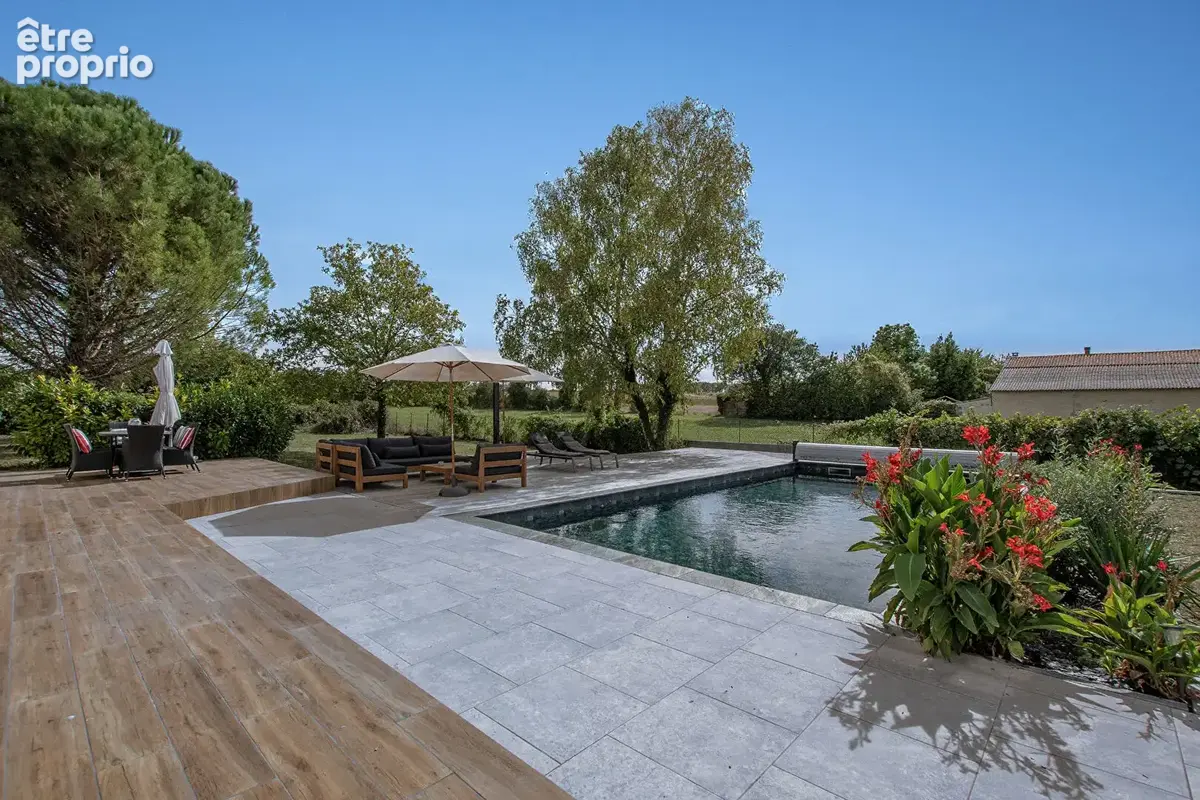 Elegante Maison de Maître  4 chambres, entièrement rénovée, climatisation, piscine chauffée,  à 10 minutes de Saint Jean d'Angél - photo 6