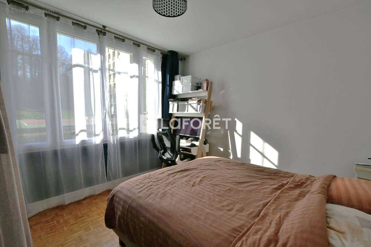 Appartement à BOUGIVAL