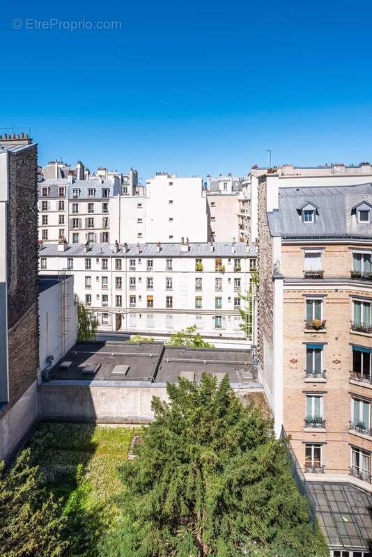 Appartement à PARIS-9E