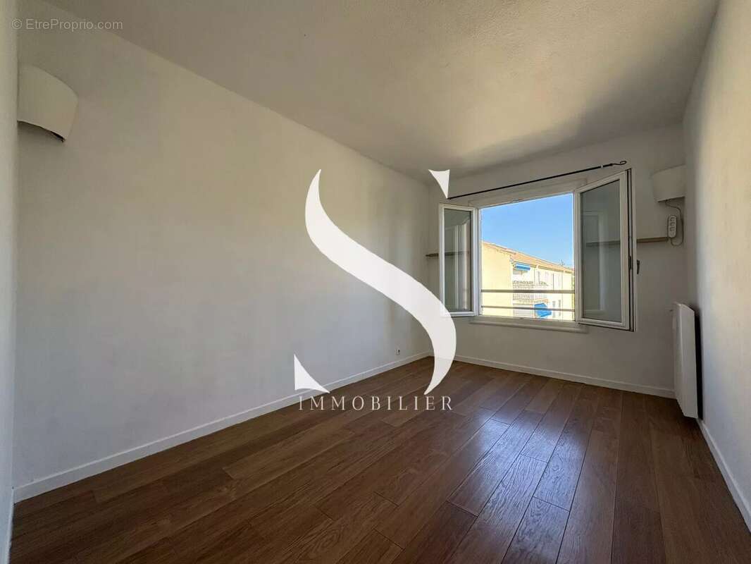 Appartement à VALLAURIS