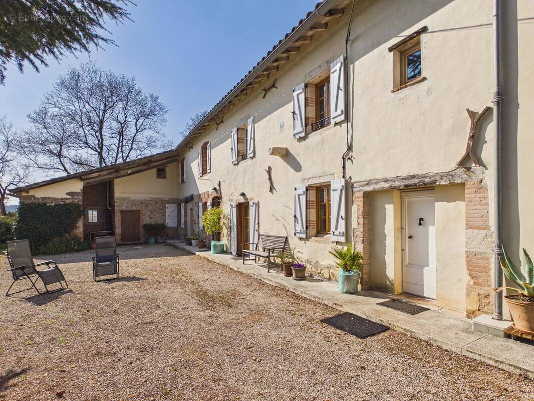 Maison à CASTELNAU-DE-MONTMIRAL