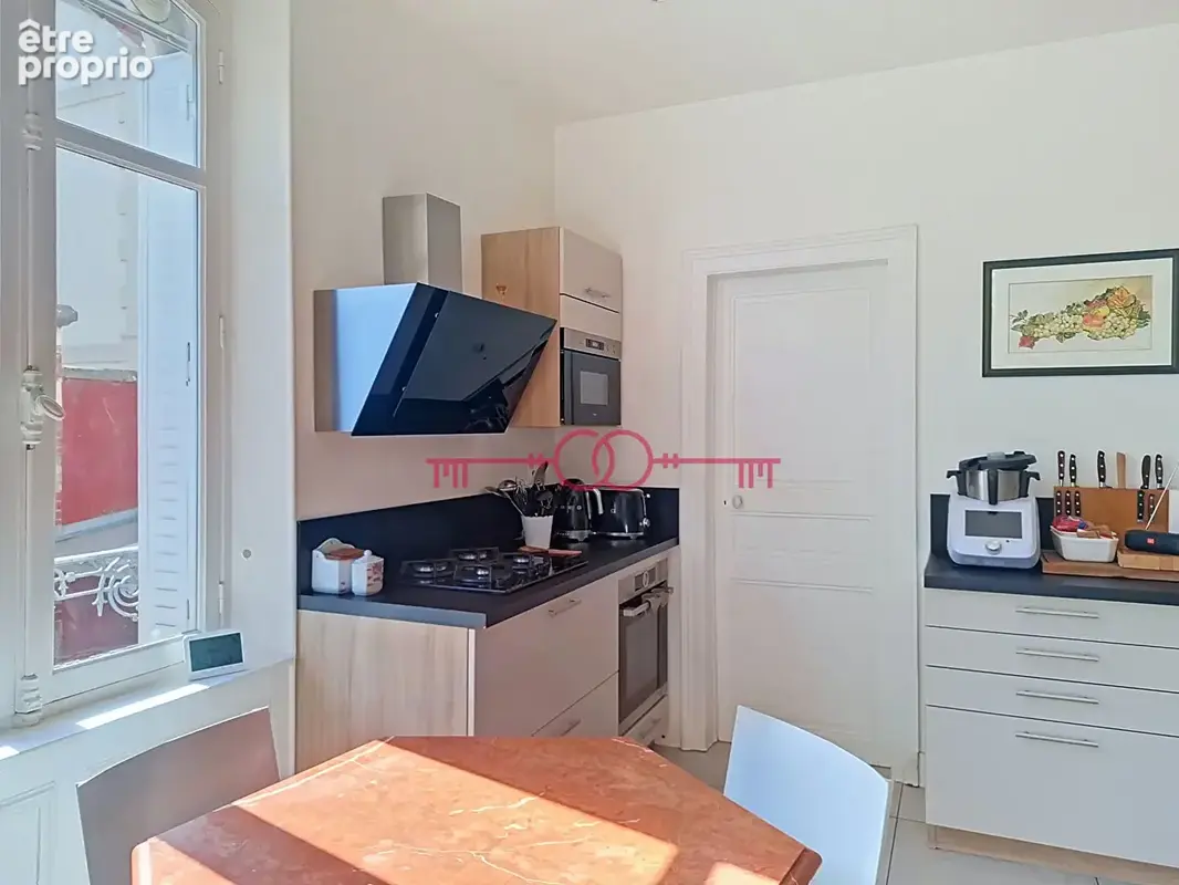 Meulière d'exception 190m² Châlons Madagascar Haut de gamme - photo 4