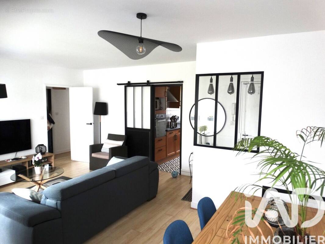 Photo 1 - Appartement à LA CELLE-SAINT-CLOUD