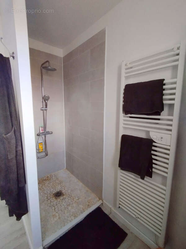 Maison à CROSMIERES