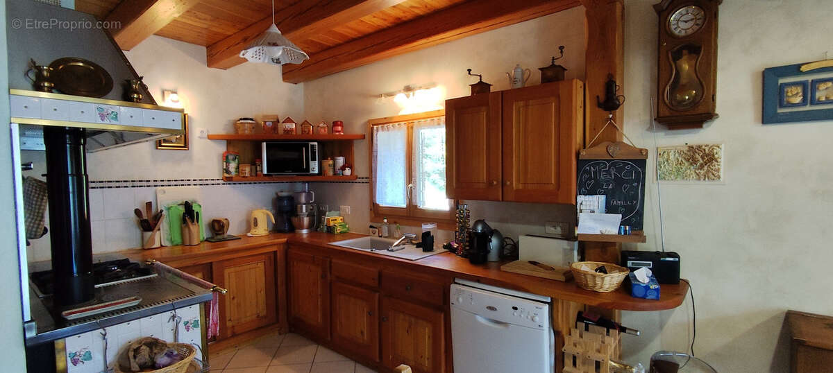Vaste maison dans hameau au calme - photo 4