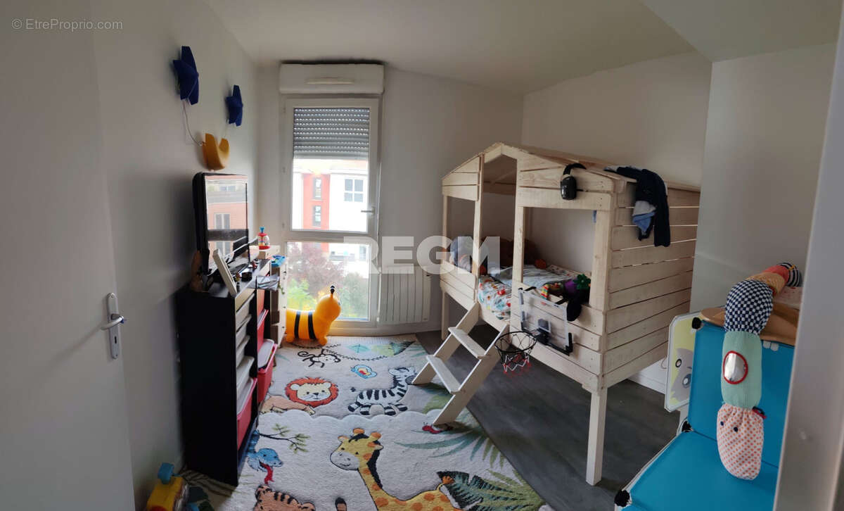 Appartement à CORBEIL-ESSONNES