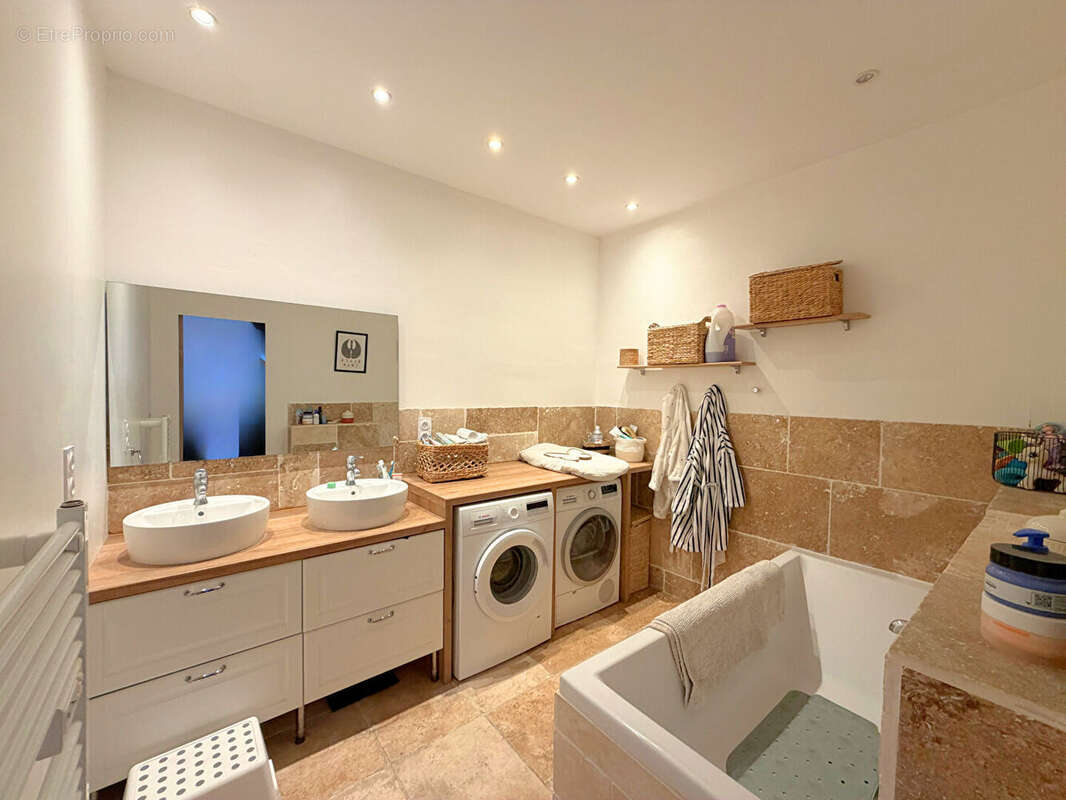 Appartement Oullins Pierre Benite 4 pièce(s) 103.43 m² - photo 8