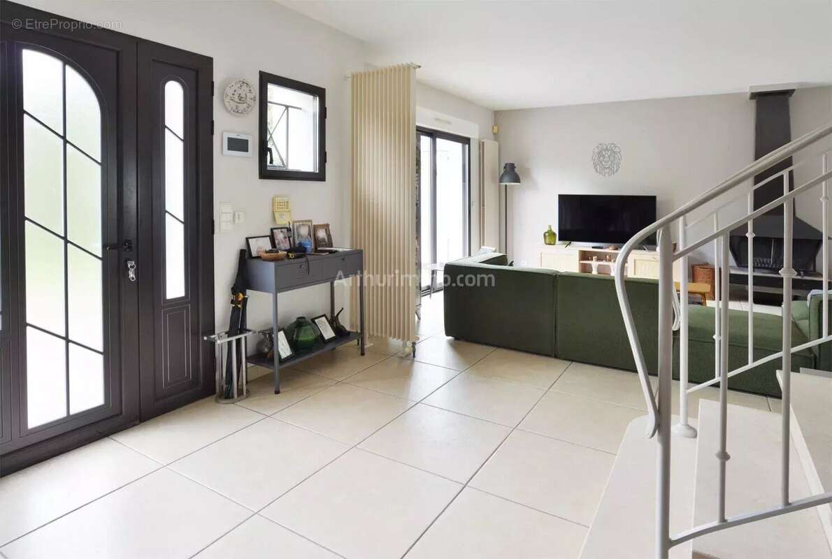 Maison à BRY-SUR-MARNE