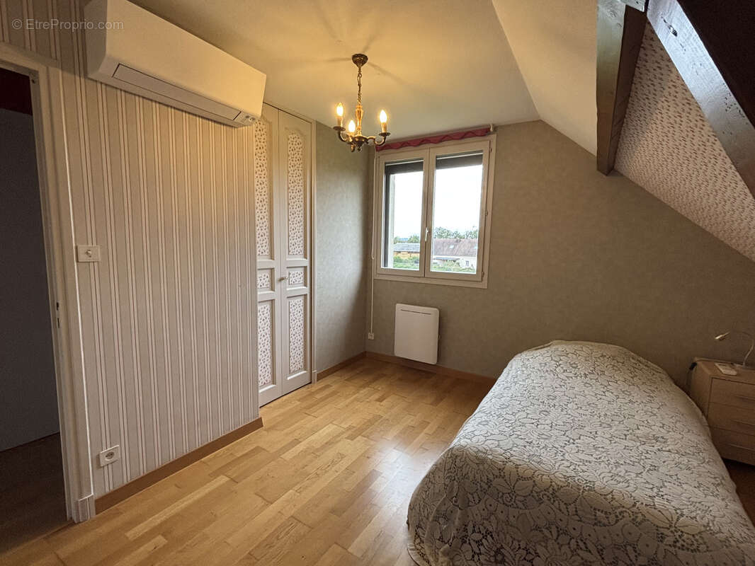 Maison à LESSARD-LE-NATIONAL