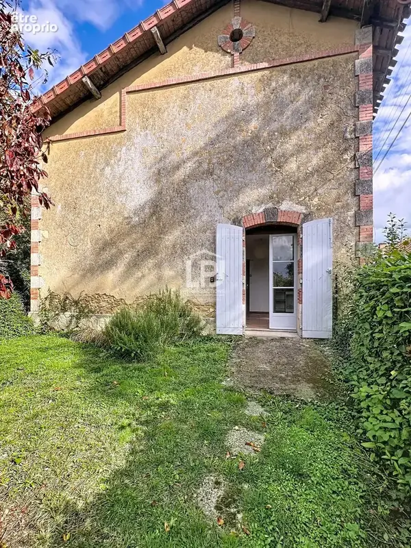 Maison de village avec dépendances comprenant 2 studios et 1 appartement indépendant – possibilités d’aménagement diverses, sur  - photo 25