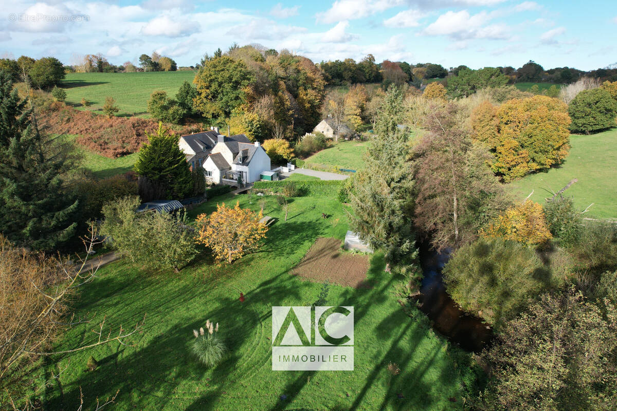 Maison à CHATELAUDREN
