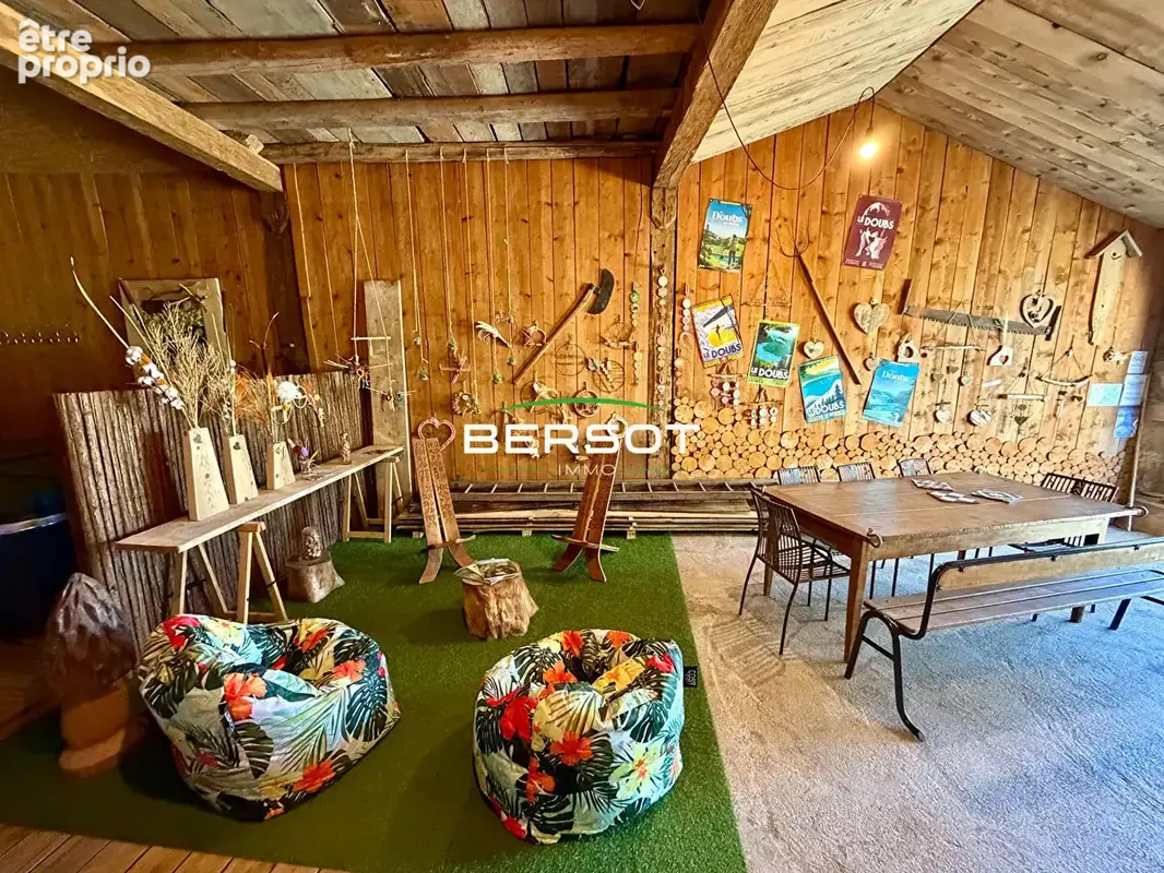 Vellerot-lès-Vercel Bâtisse de caractère de 300 m² avec espace bien-être - photo 14