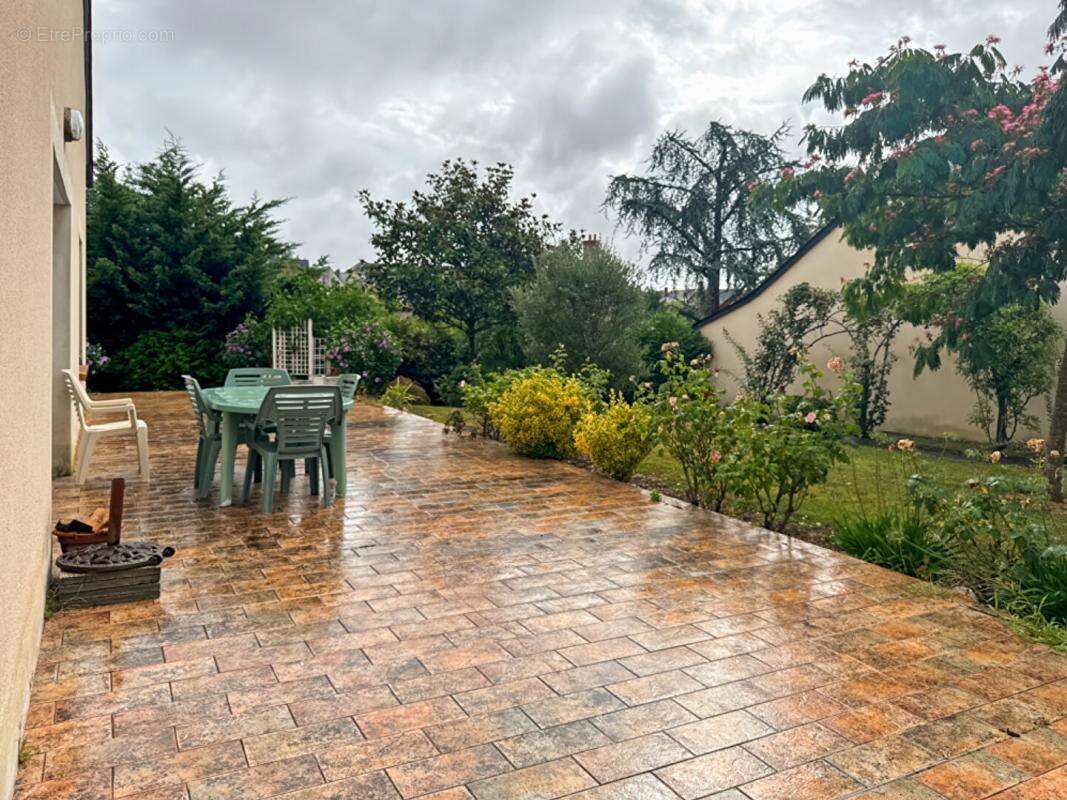 Maison à SAINT-DENIS-D'ANJOU