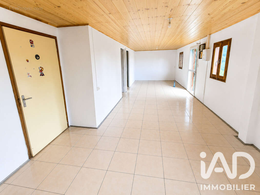 Maison 72 m² à Petite-Ile  - photo 2