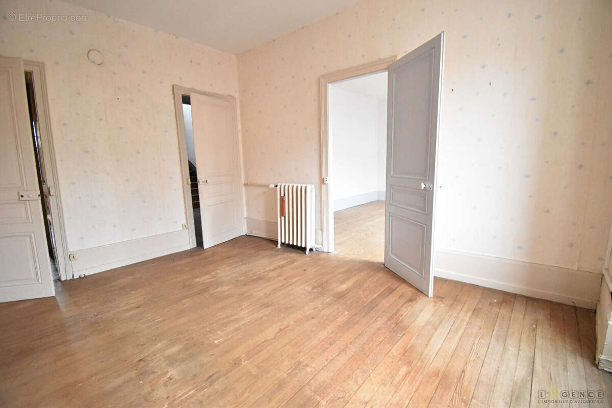 Appartement à BRUYERES