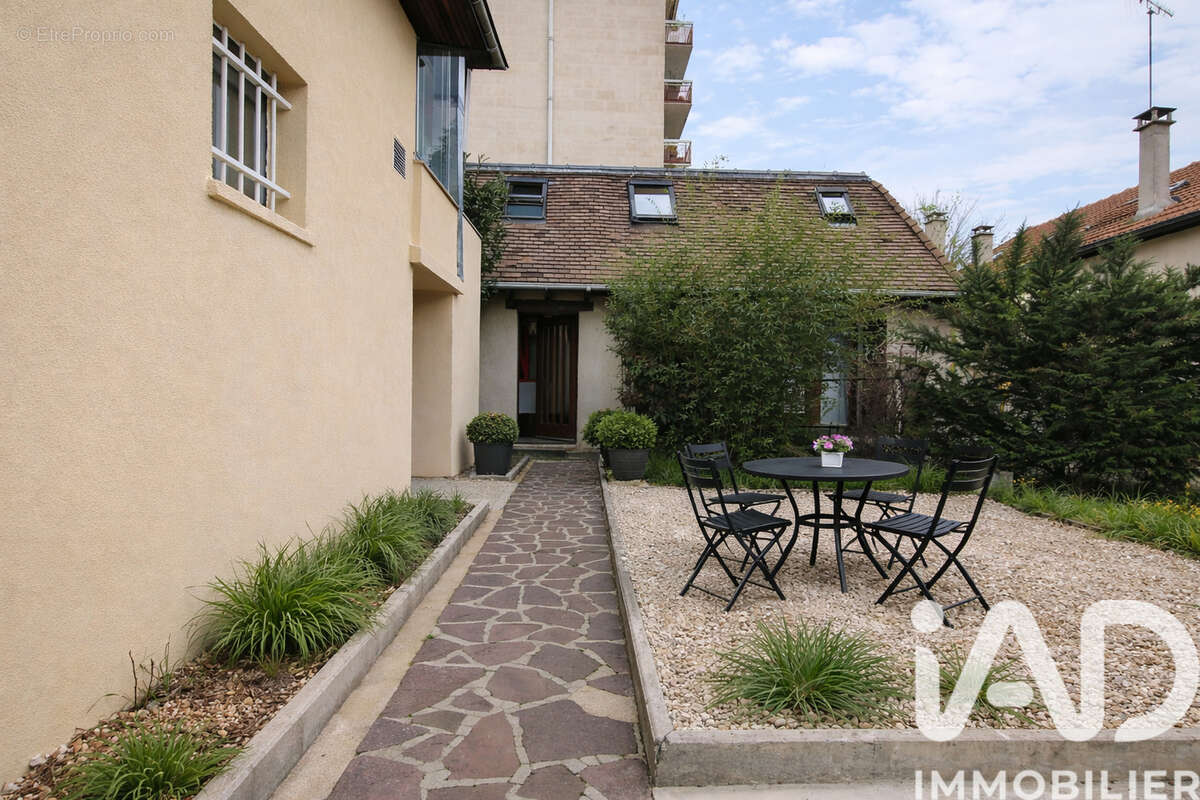 Photo 7 - Appartement à LE PERREUX-SUR-MARNE