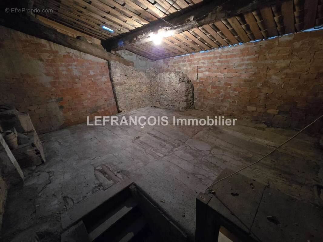 Maison à PEYMEINADE