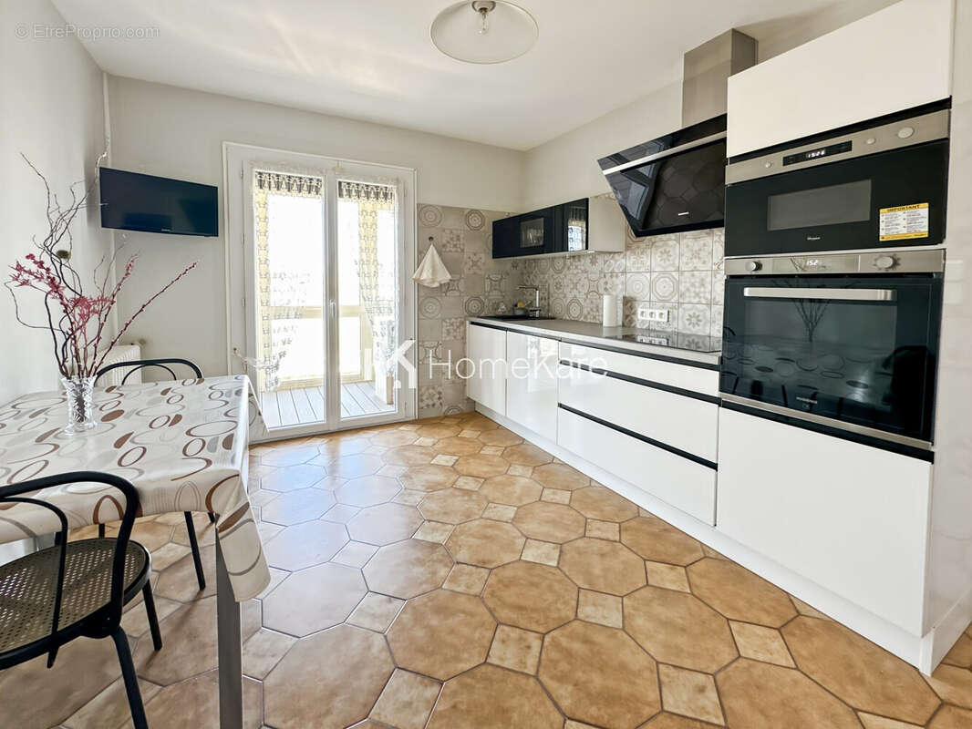 Maison 115 m² à Cazeres  - photo 2