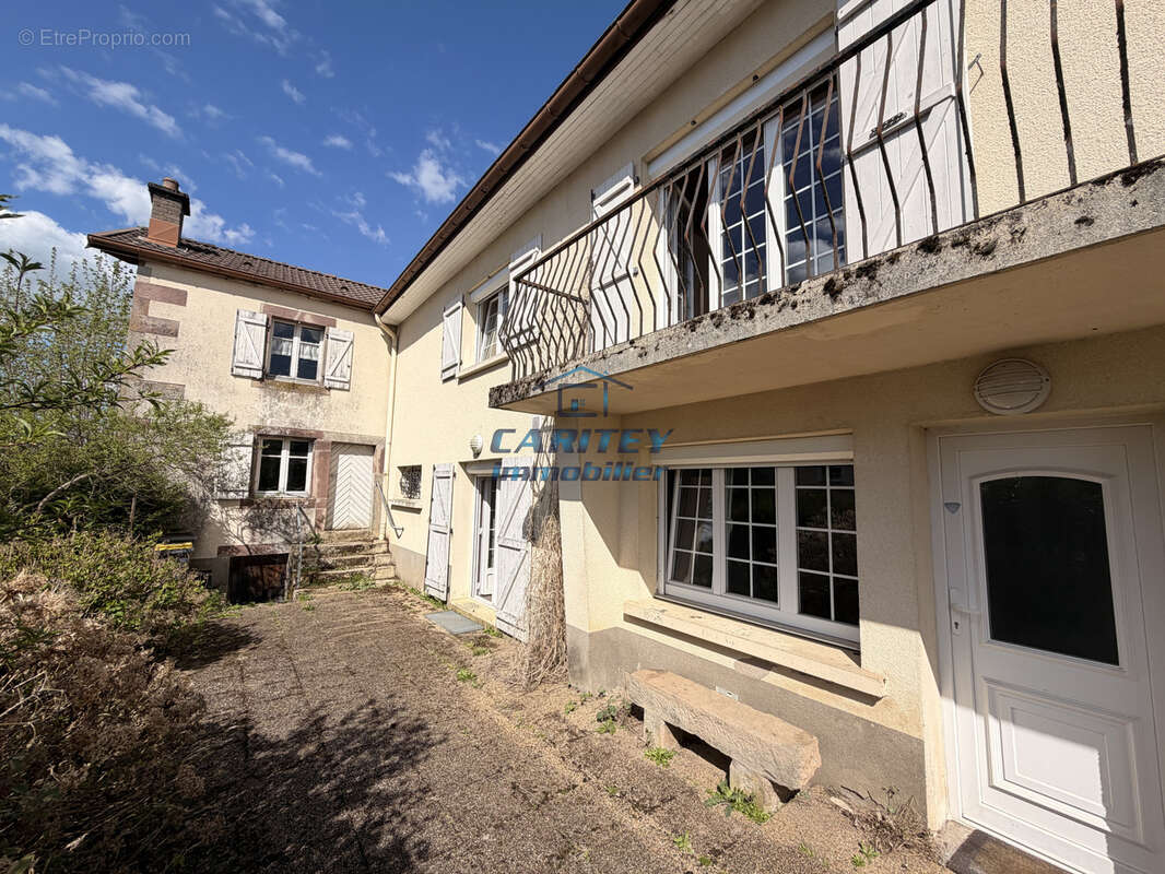 Maison à SAINT-VALBERT