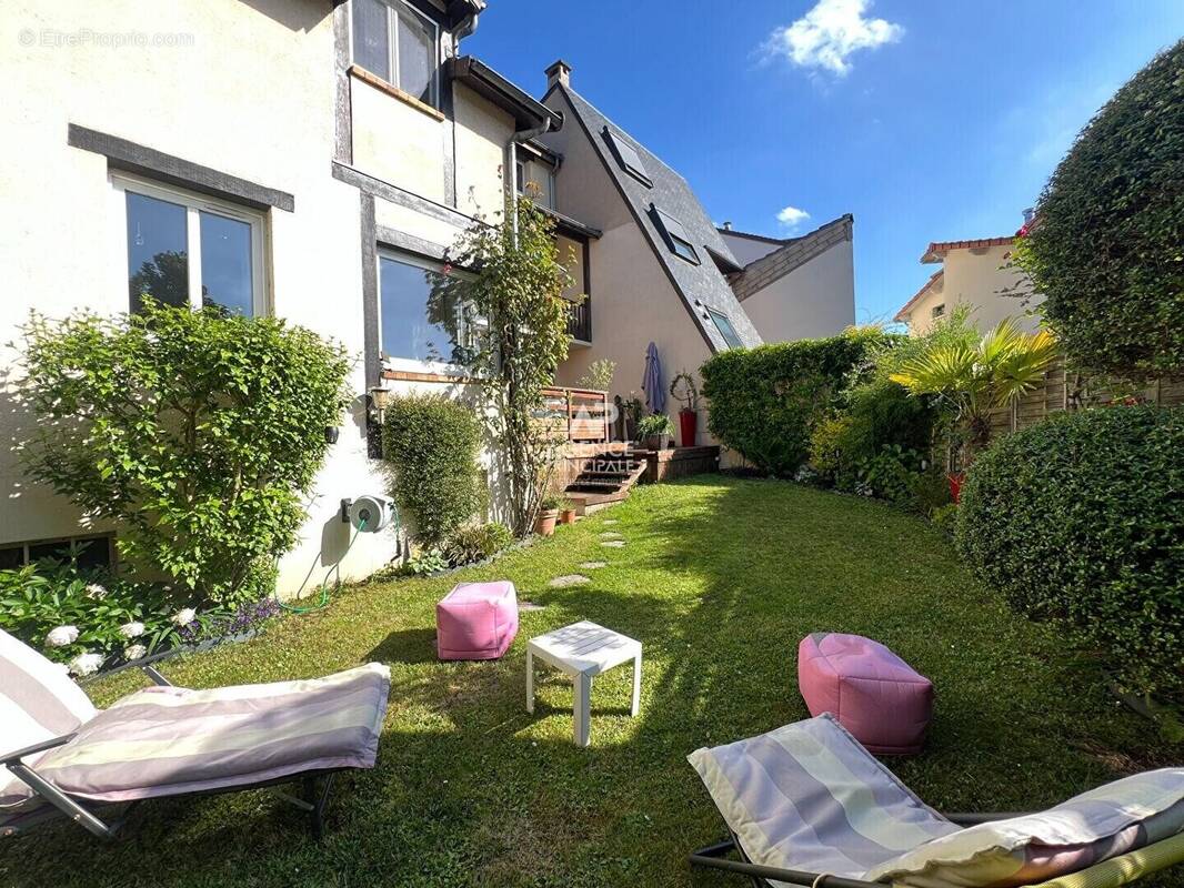 Maison à CHAVILLE