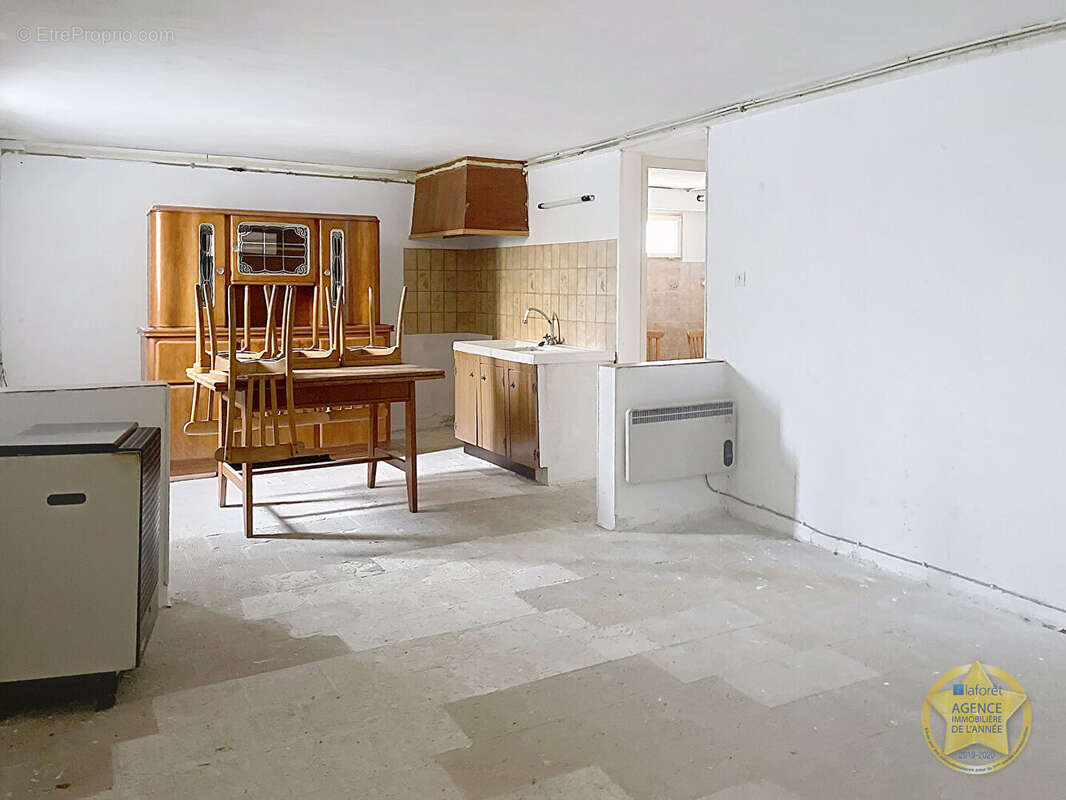 Maison à LES ANGLES