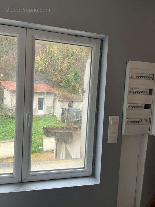 Maison à MONTREUIL-AUX-LIONS