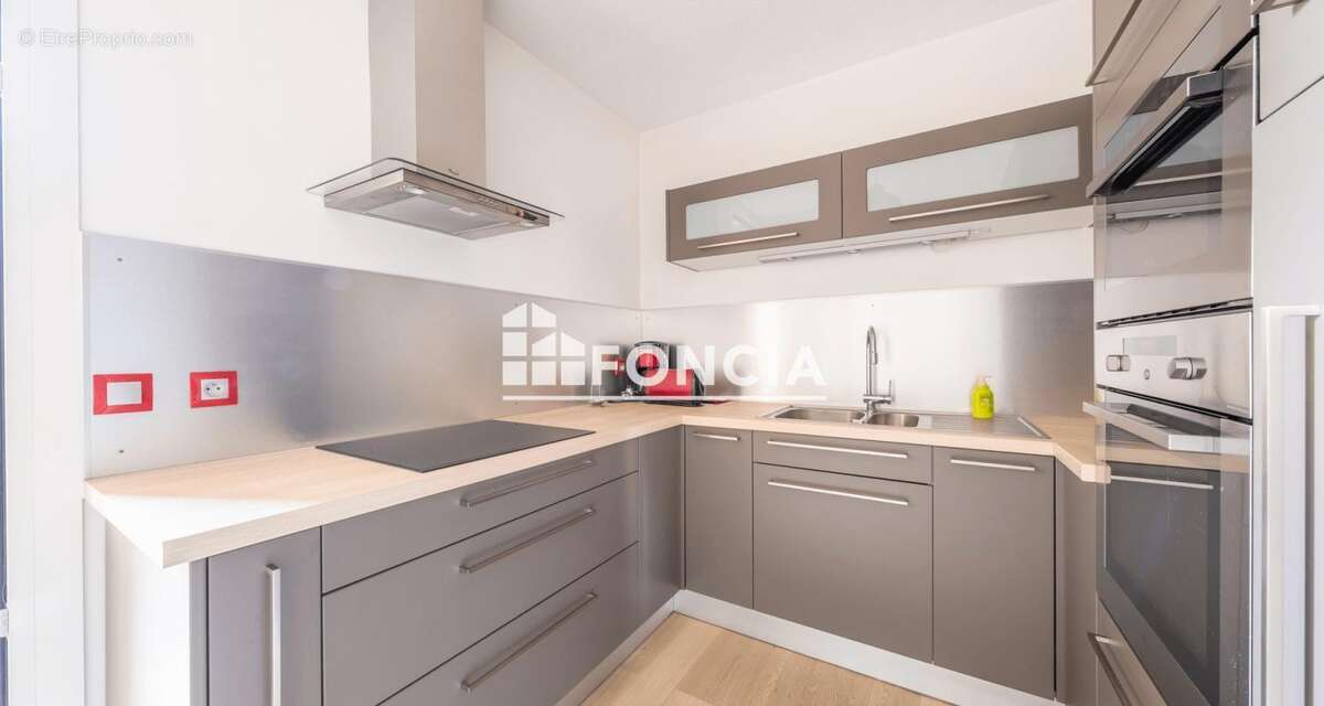 T3 coup de cœur rénové – Balcon, rangements et belles prestations - photo 3