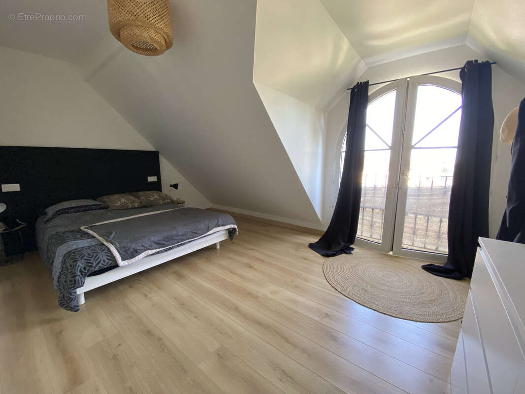 Appartement à LA VILLE-DU-BOIS