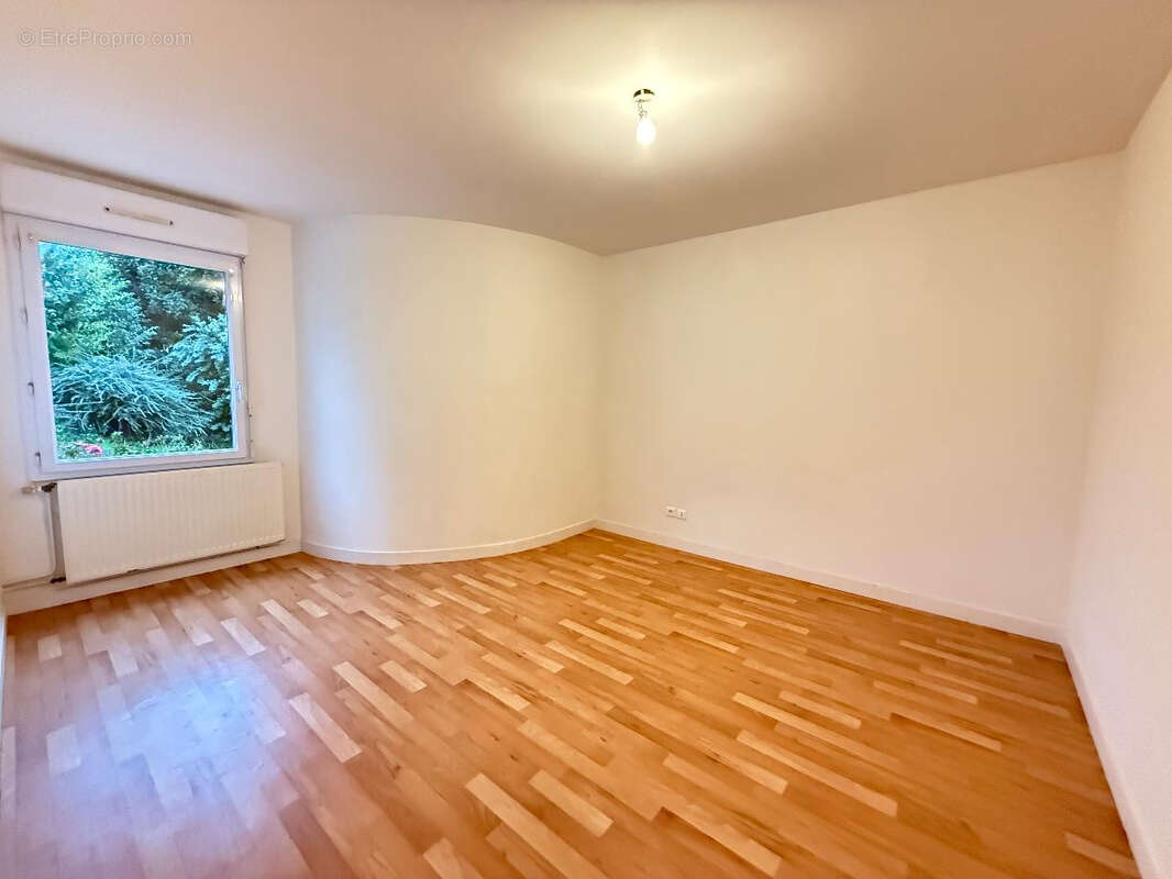 Appartement à LE RELECQ-KERHUON