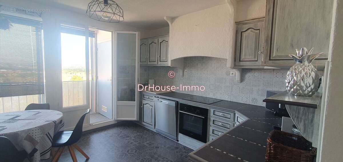 Appartement à CHATEAUNEUF-LES-MARTIGUES