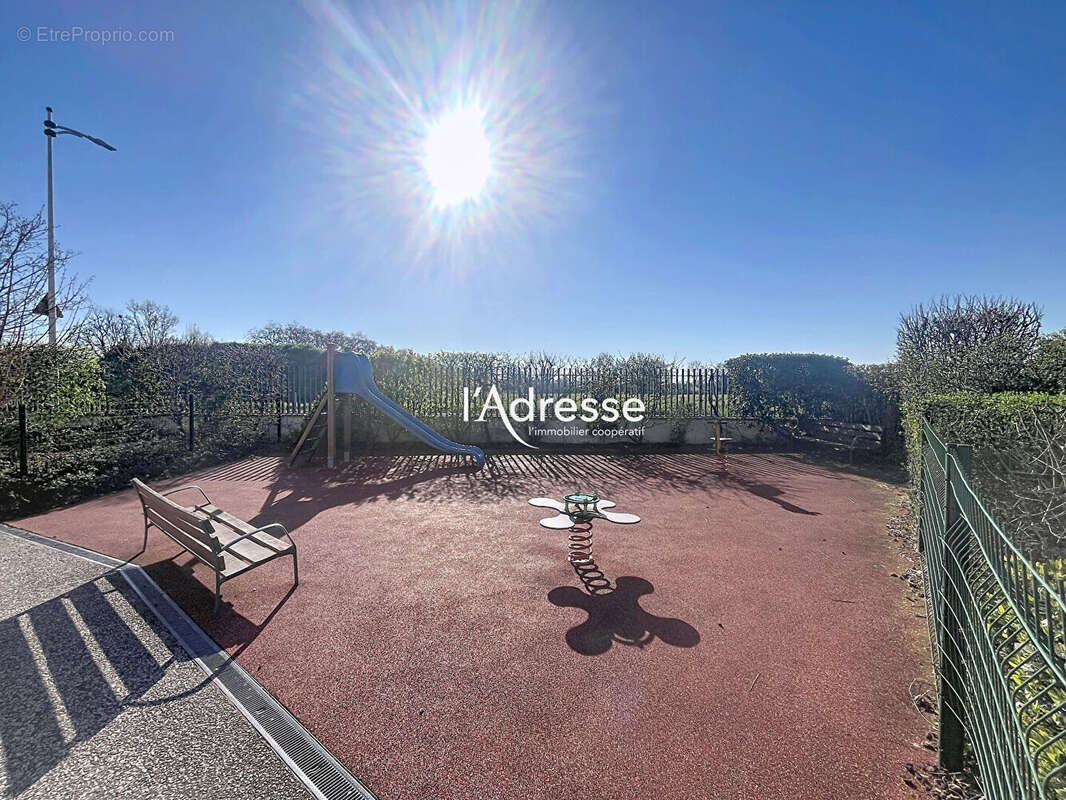 Tournefeuille - Secteur La Ramée -Appartement T2 de 45m² avec balcon et places de parking - photo 11