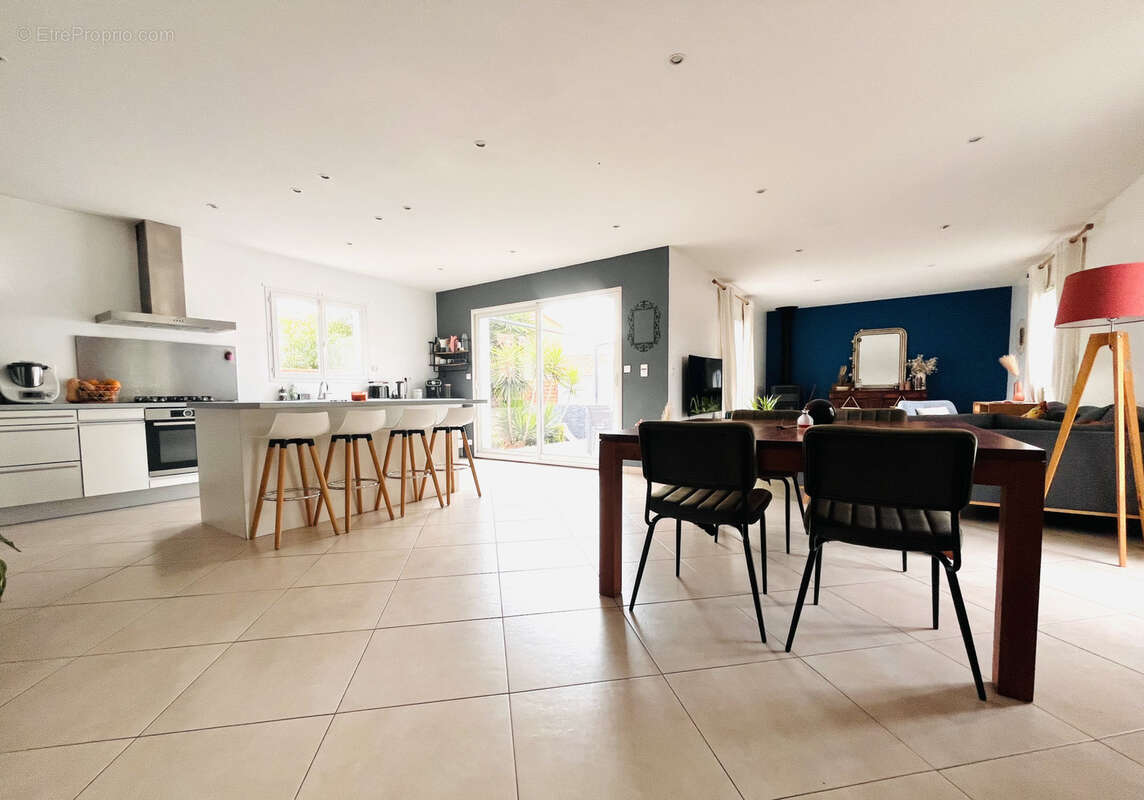 Maison à FRONTIGNAN