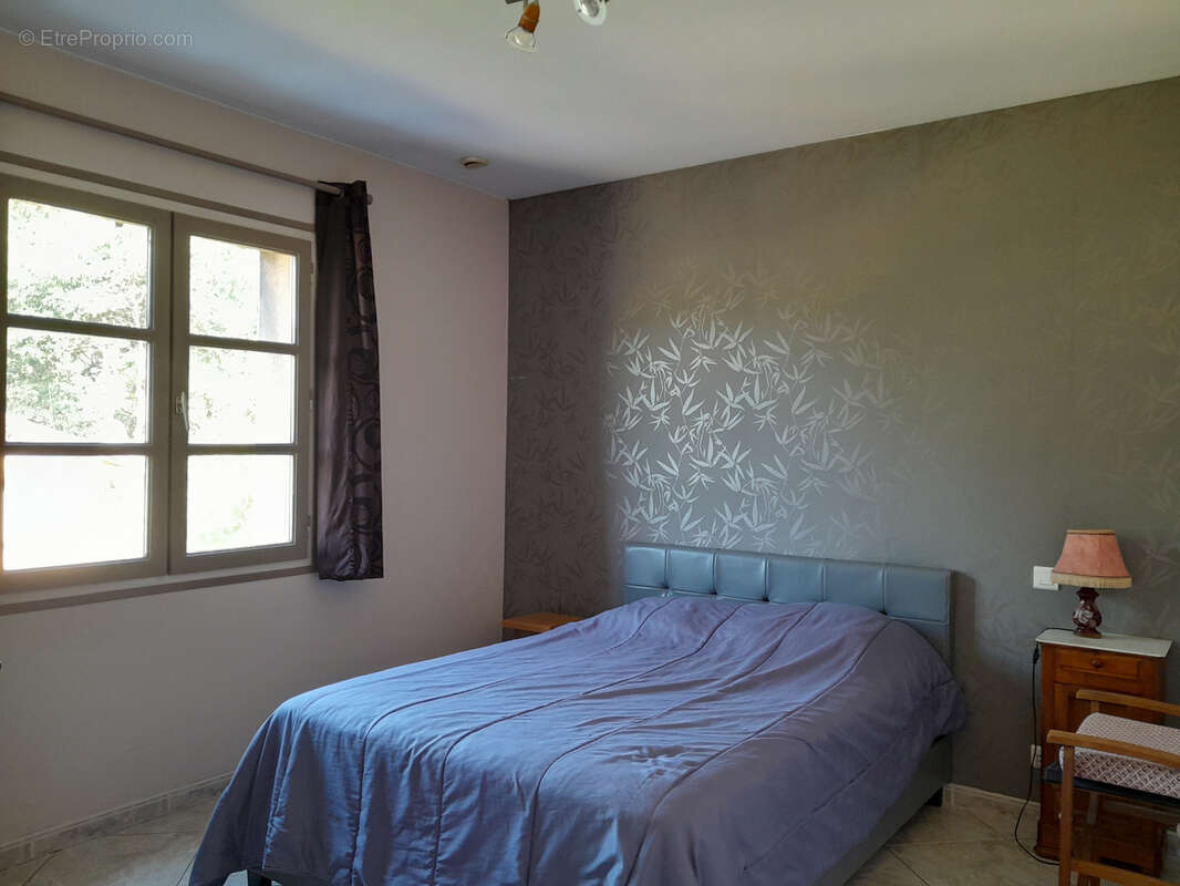 Maison de plain pied sur sous sol complet.. - photo 12