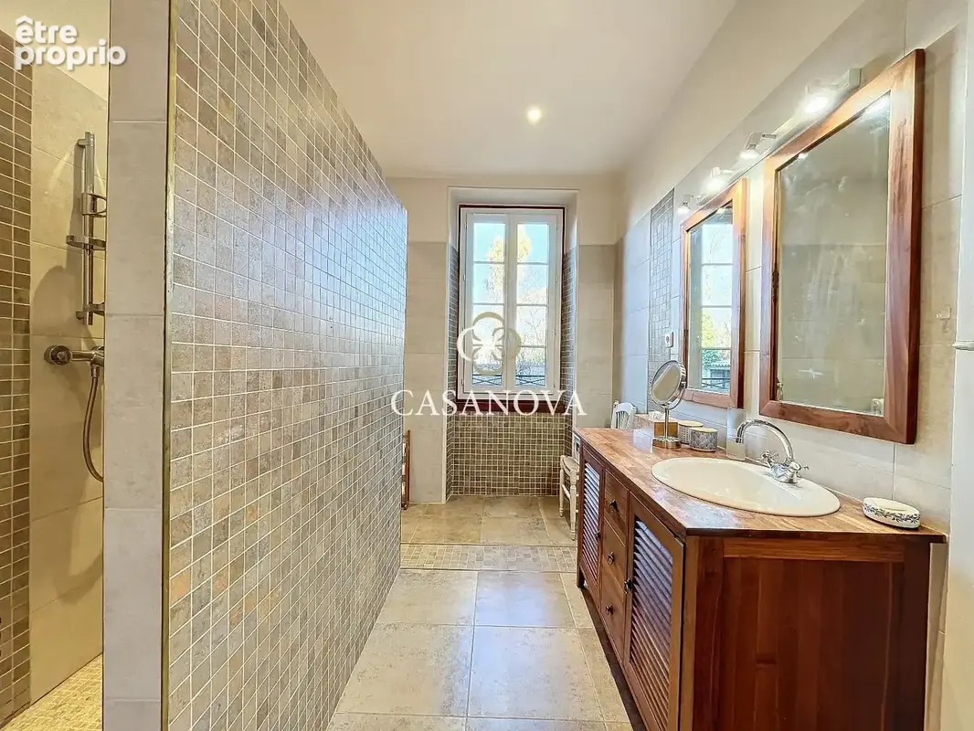 secteur Pezenas - Maison Bourgeoise   391 m2  6 chambres  1 548 m2  piscine - photo 15