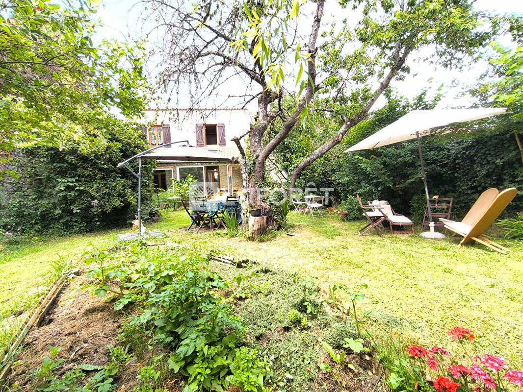 Maison à ROSNY-SUR-SEINE