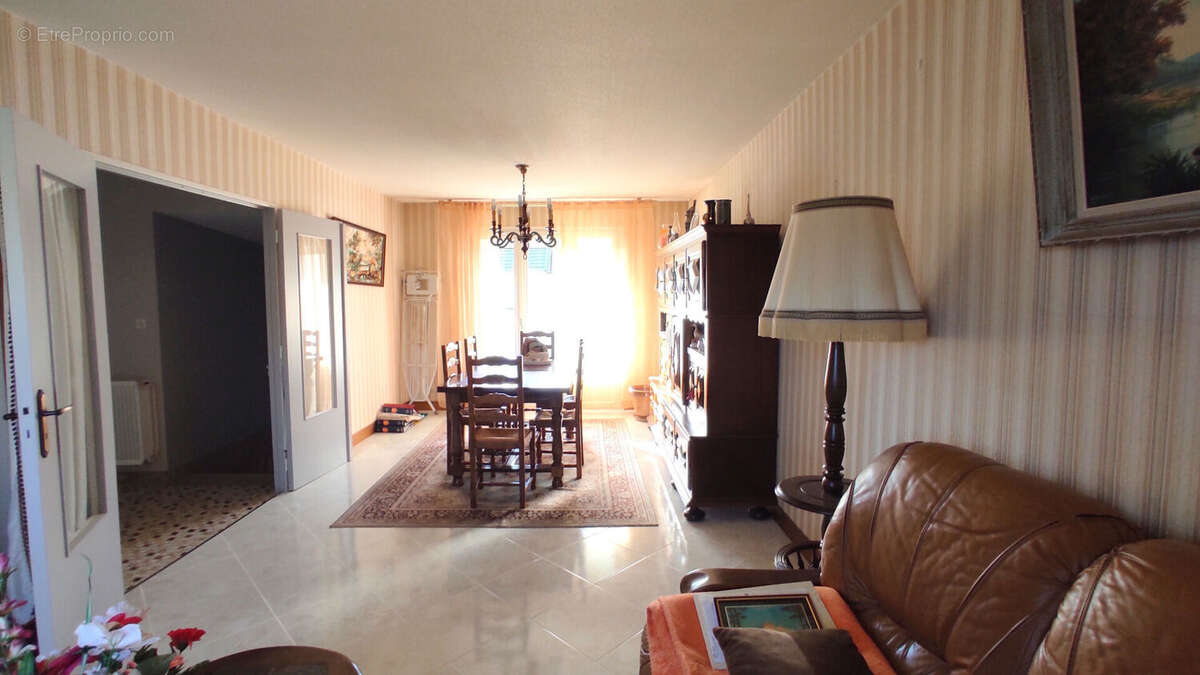 Maison à CHATELLERAULT